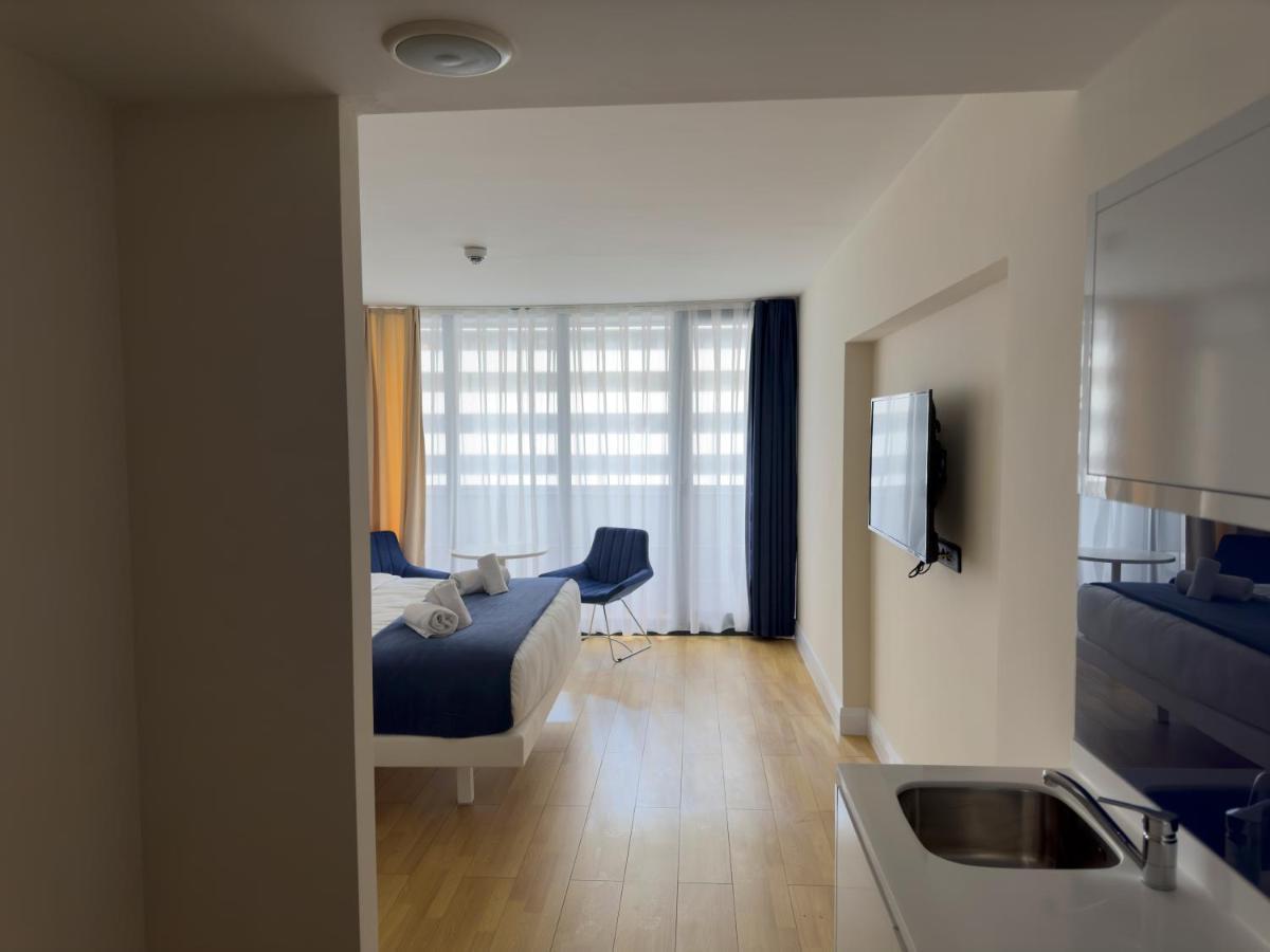 Orbi City Block Superior Class Apartments Batumi Exterior foto